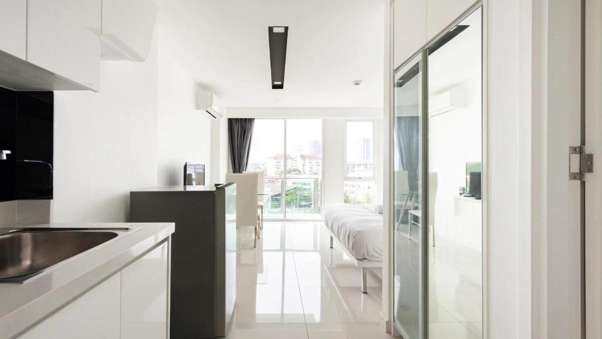 Pattaya City Center Residence K Bagian luar foto